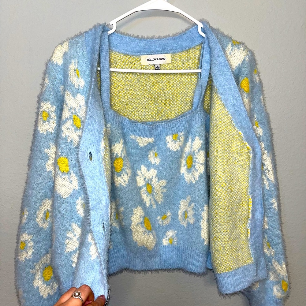 Blue sweater and tank top bundle with daisy’s.